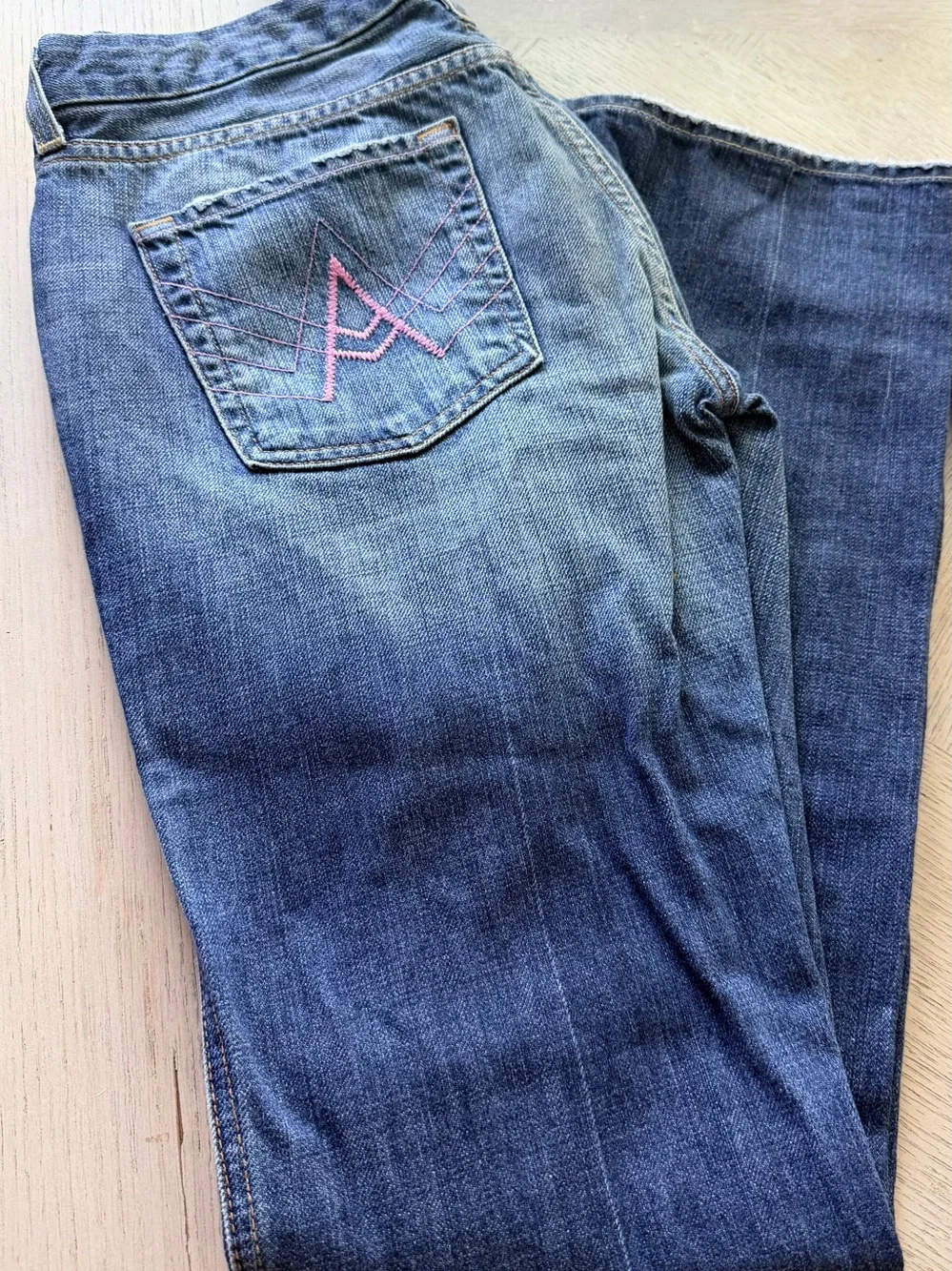 7 For All Mankind Woman’s Dark Blue Denim flared Jeans - Picture 6 of 9